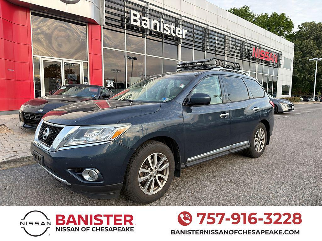 2015 Nissan Pathfinder SL 2WD's photo