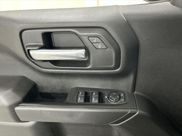2021 Chevrolet Silverado 1500 4WD Crew Cab Short Bed Custom