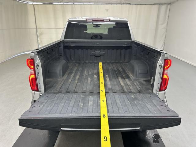2021 Chevrolet Silverado 1500 4WD Crew Cab Short Bed Custom
