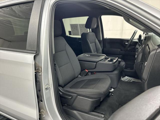 2021 Chevrolet Silverado 1500 4WD Crew Cab Short Bed Custom