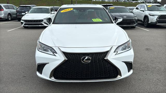 2023 Lexus ES 350 F SPORT Handling