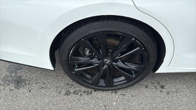 2023 Lexus ES 350 F SPORT Handling