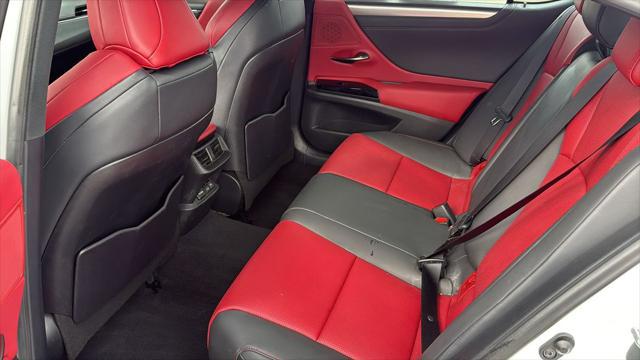 2023 Lexus ES 350 F SPORT Handling