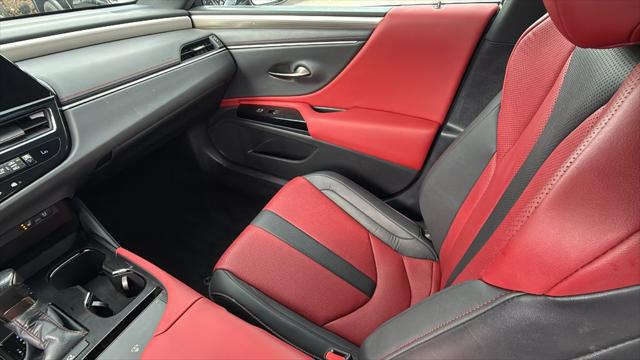 2023 Lexus ES 350 F SPORT Handling