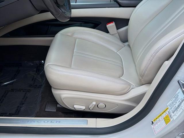 2020 Lincoln MKZ Standard