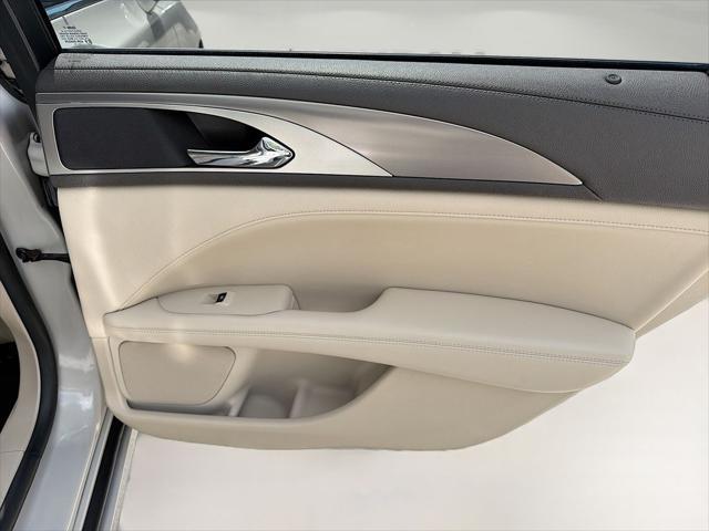 2020 Lincoln MKZ Standard