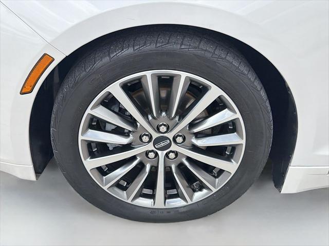 2020 Lincoln MKZ Standard