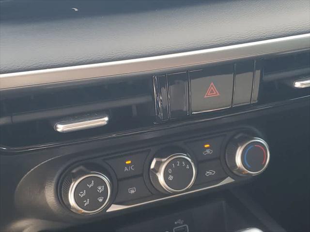 2025 Nissan Kicks S FWD