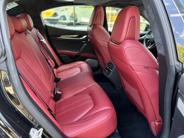 2022 Maserati Ghibli Modena