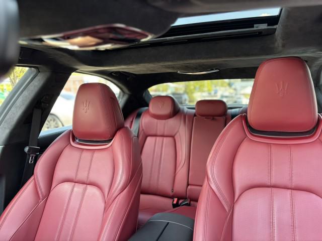 2022 Maserati Ghibli Modena