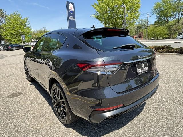 2022 Maserati Levante Modena