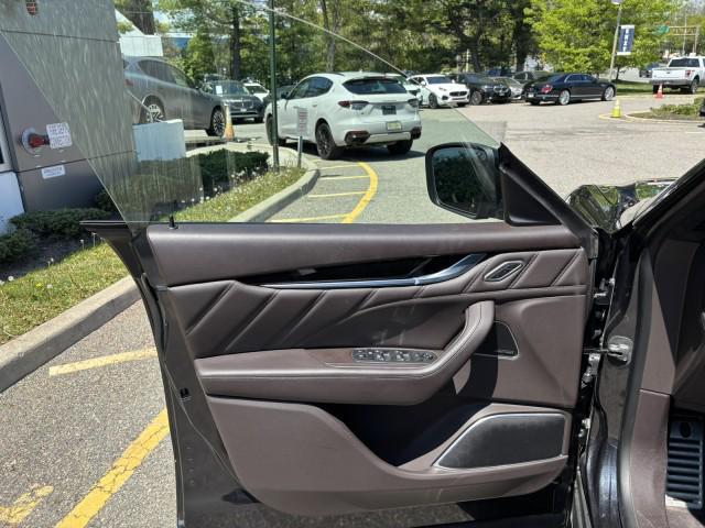 2022 Maserati Levante Modena