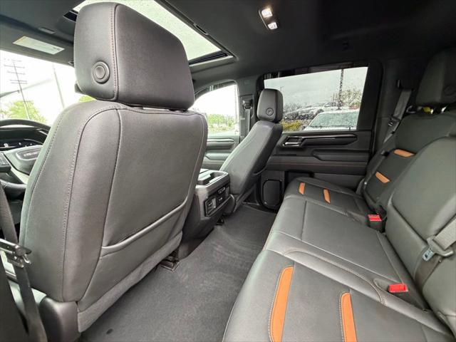 2024 GMC Sierra 2500HD 4WD Crew Cab Standard Bed AT4