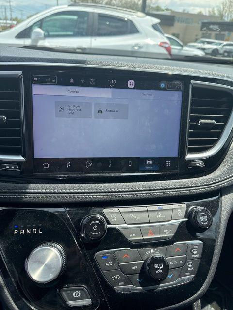 2023 Chrysler Pacifica Limited AWD