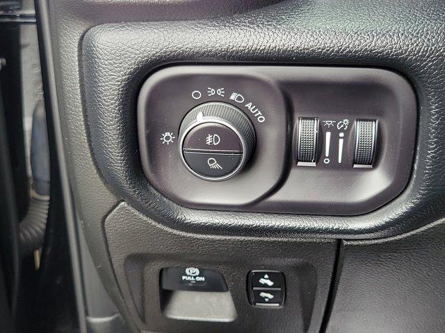 2019 Ram 1500 Laramie Crew Cab 4x4 6'4" Box