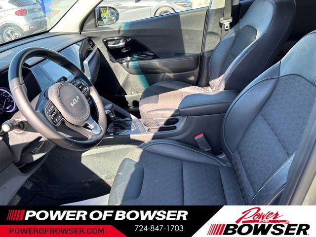 2022 Kia Niro LXS SE