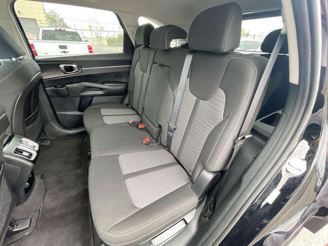 2023 Kia Sorento LX