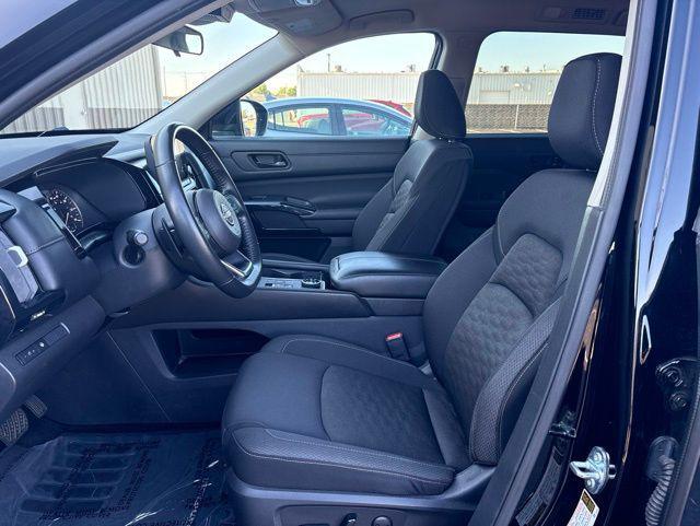 2024 Nissan Pathfinder SV 4WD