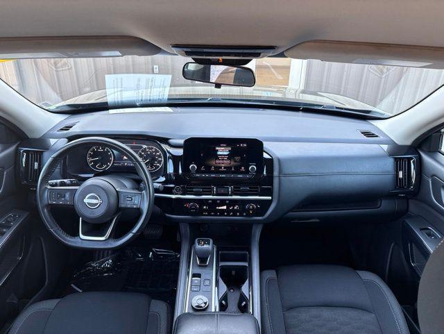 2024 Nissan Pathfinder SV 4WD