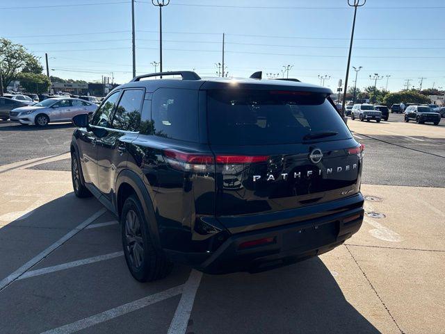 2024 Nissan Pathfinder SV 4WD