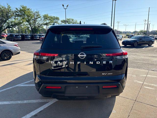 2024 Nissan Pathfinder SV 4WD