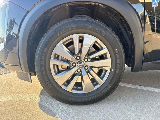 2024 Nissan Pathfinder SV 4WD