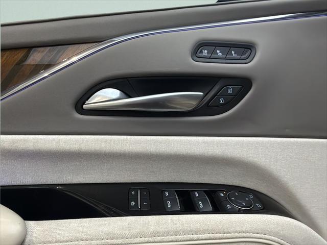 2024 Cadillac Escalade 4WD Sport Platinum
