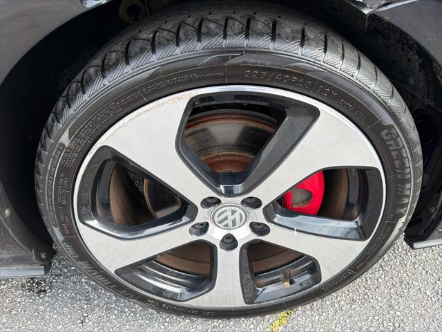 2017 Volkswagen Golf GTI S 4-Door