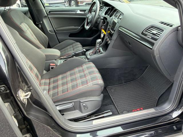 2017 Volkswagen Golf GTI S 4-Door