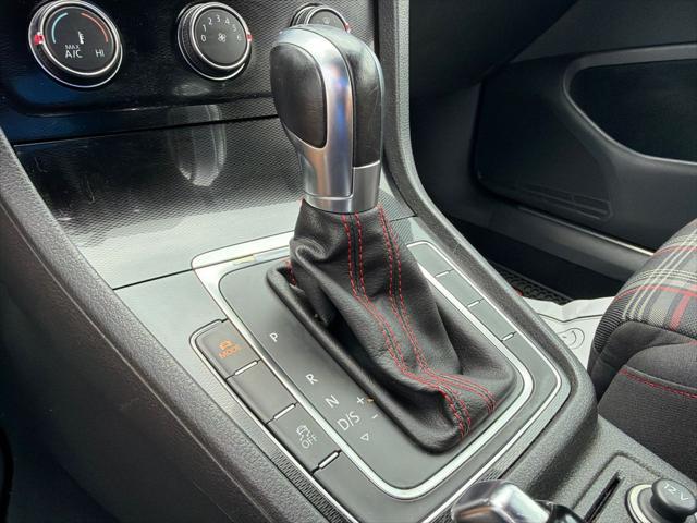 2017 Volkswagen Golf GTI S 4-Door