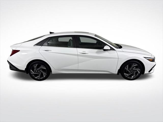 2025 Hyundai Elantra Hybrid Limited