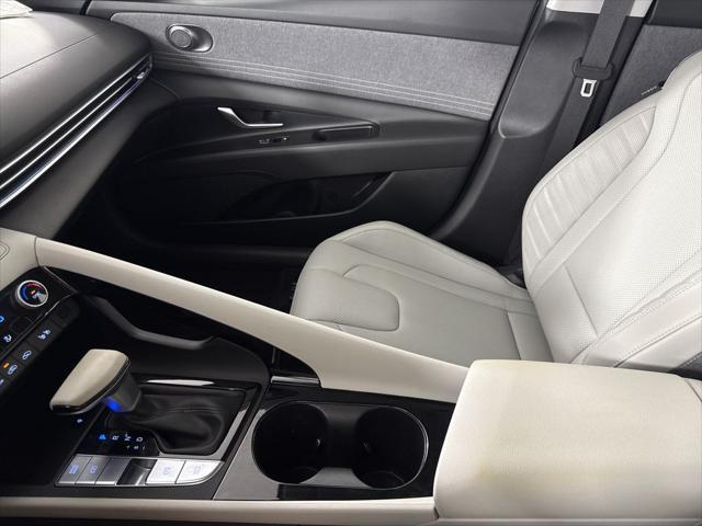 2025 Hyundai Elantra Hybrid Limited