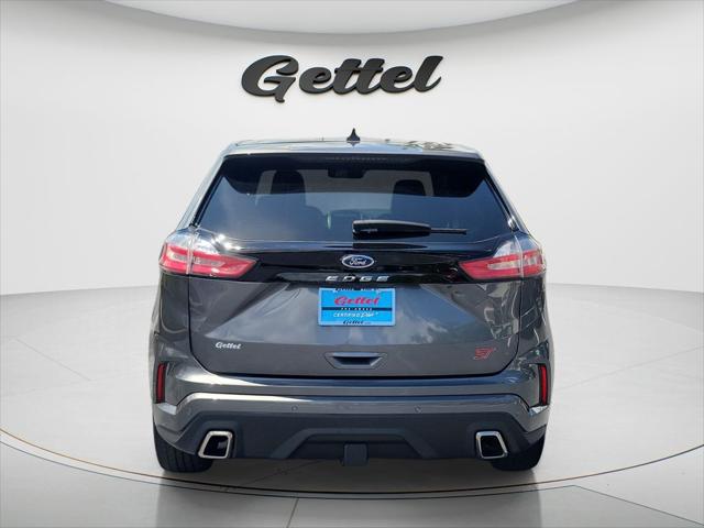 2022 Ford Edge ST