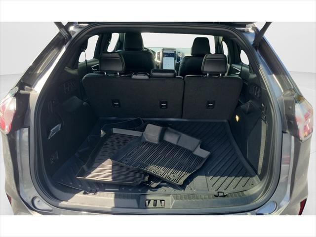 2022 Ford Edge ST