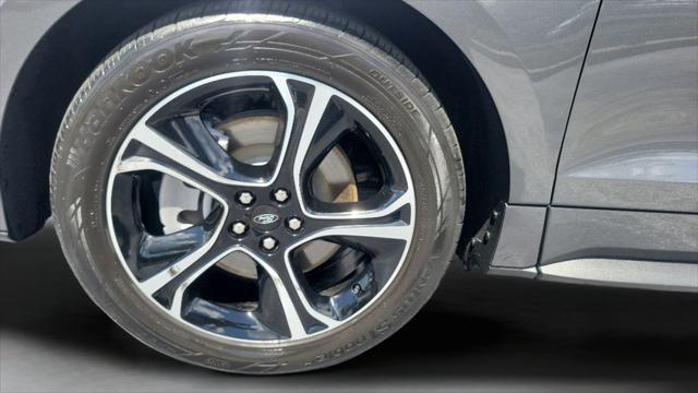 2022 Ford Edge ST