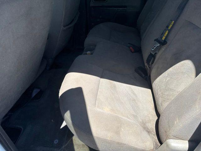 2004 Chevrolet Colorado LS