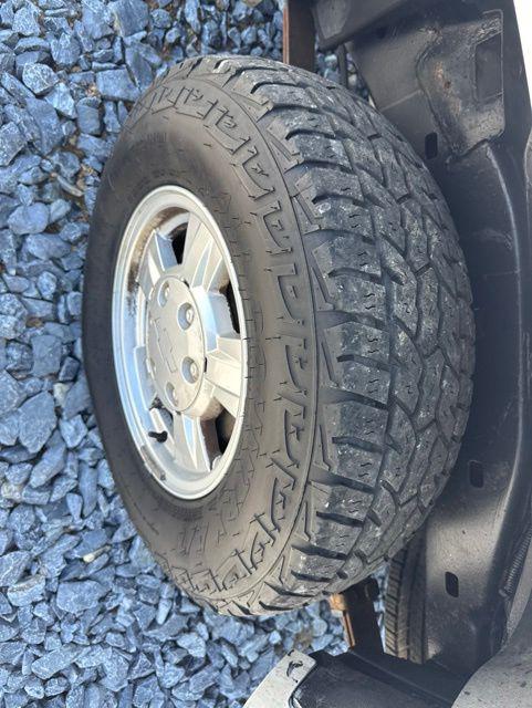 2004 Chevrolet Colorado LS