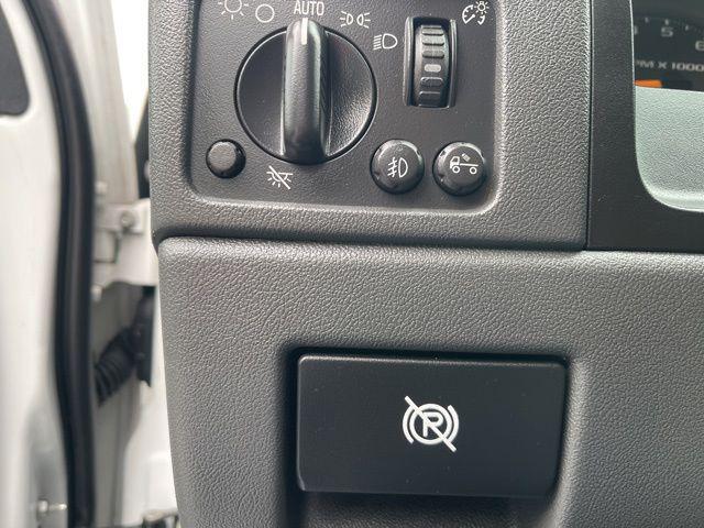 2004 Chevrolet Colorado LS