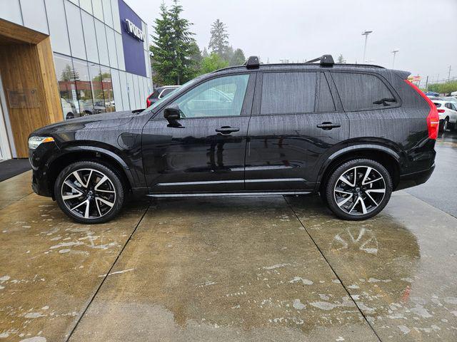 2023 Volvo XC90 Recharge T8 Plus Dark Theme 7-Seater