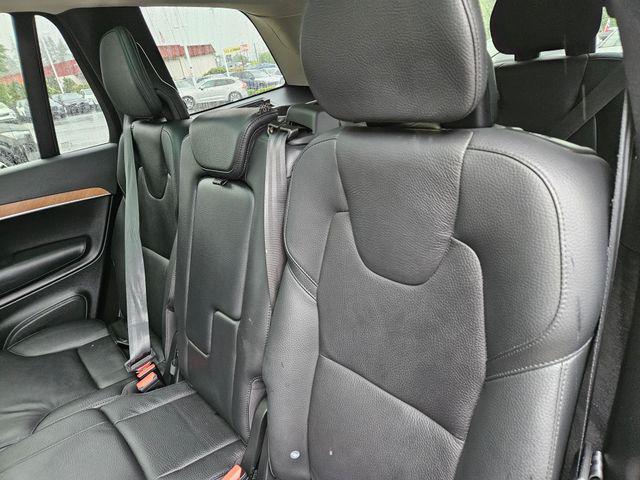 2023 Volvo XC90 Recharge T8 Plus Dark Theme 7-Seater