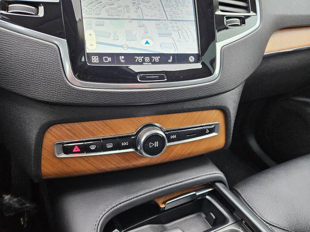 2023 Volvo XC90 Recharge T8 Plus Dark Theme 7-Seater
