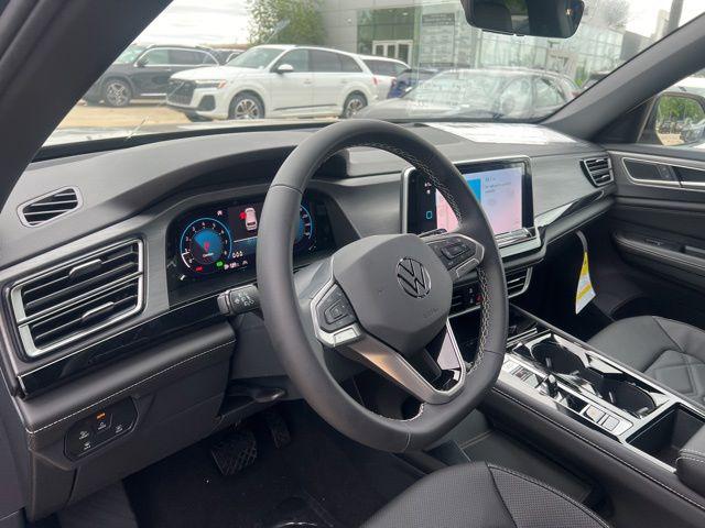 2026 Volkswagen Atlas Cross Sport SE with Technology