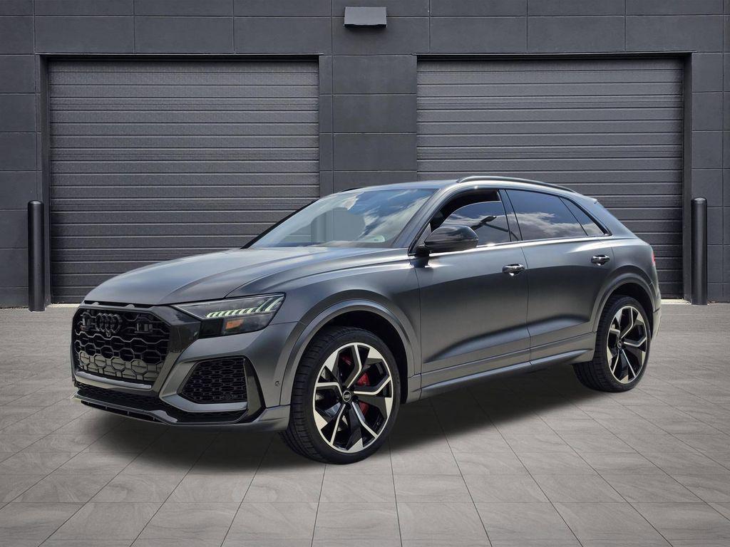 2022 Audi RS Q8 -'s photo