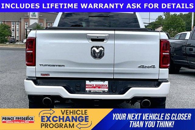 2025 Ram 1500 Tungsten Crew Cab 4x4 5'7" Box
