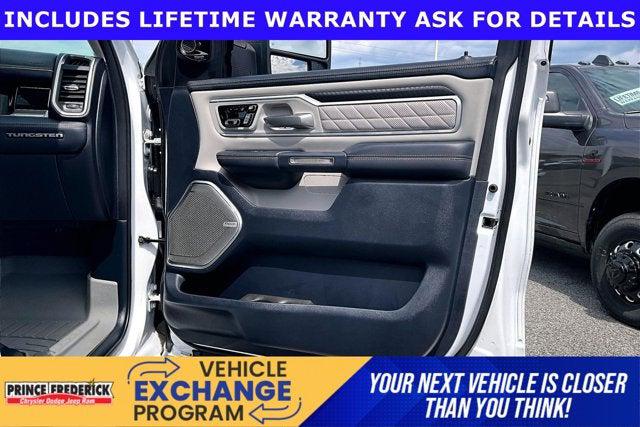 2025 Ram 1500 Tungsten Crew Cab 4x4 5'7" Box