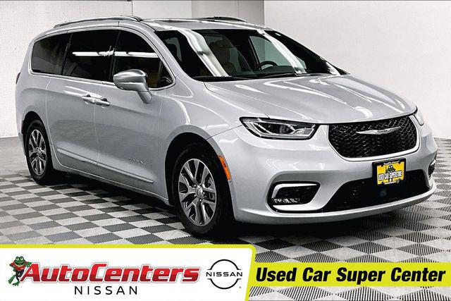 2022 Chrysler Pacifica Hybrid Pinnacle for sale in Herculaneum, MO