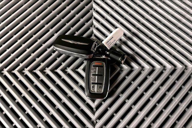 2022 Chrysler Pacifica Hybrid Pinnacle