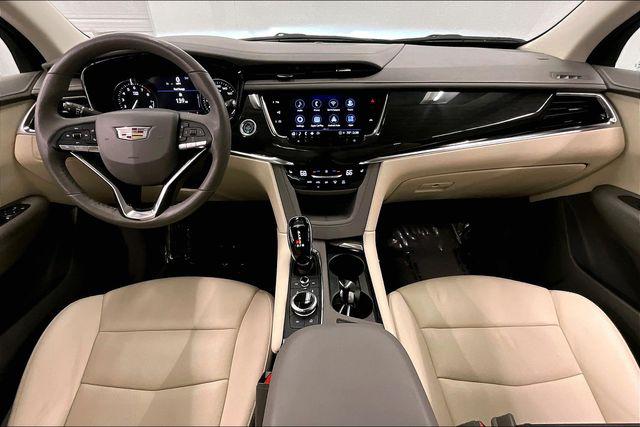2022 Cadillac XT6 FWD Premium Luxury