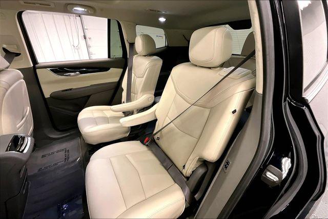 2022 Cadillac XT6 FWD Premium Luxury