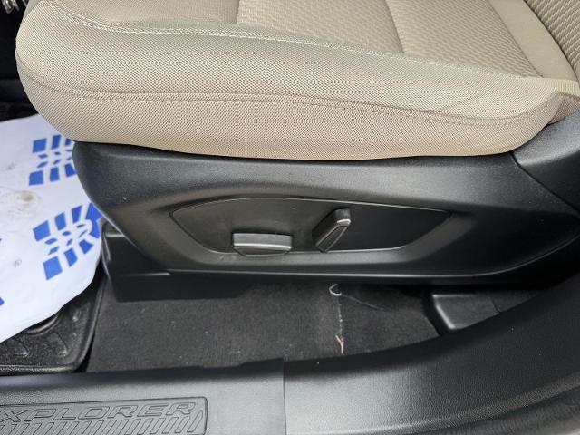 2023 Ford Explorer Base